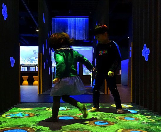 new technology interactive floor games holographic display exhibition  projection system for shopping mall or store